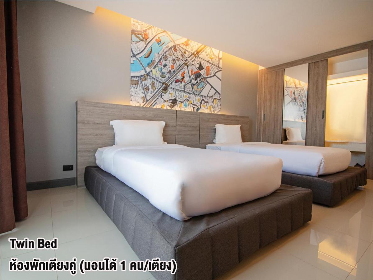 Fortune D Hotel Фитсанулок Екстериор снимка