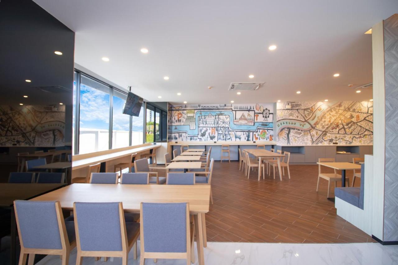 Fortune D Hotel Фитсанулок Екстериор снимка