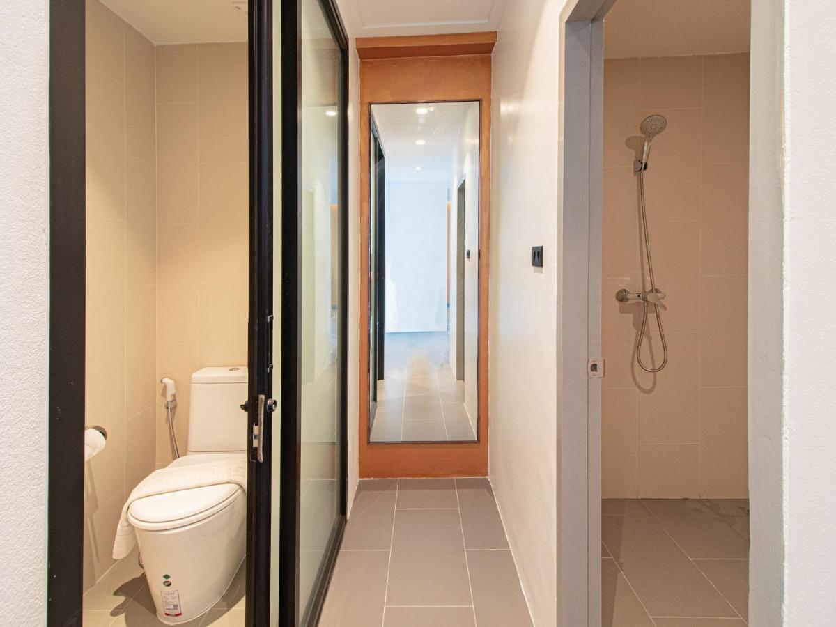 Fortune D Hotel Фитсанулок Екстериор снимка