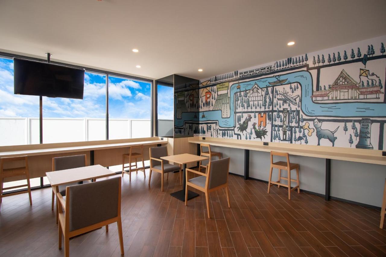 Fortune D Hotel Фитсанулок Екстериор снимка